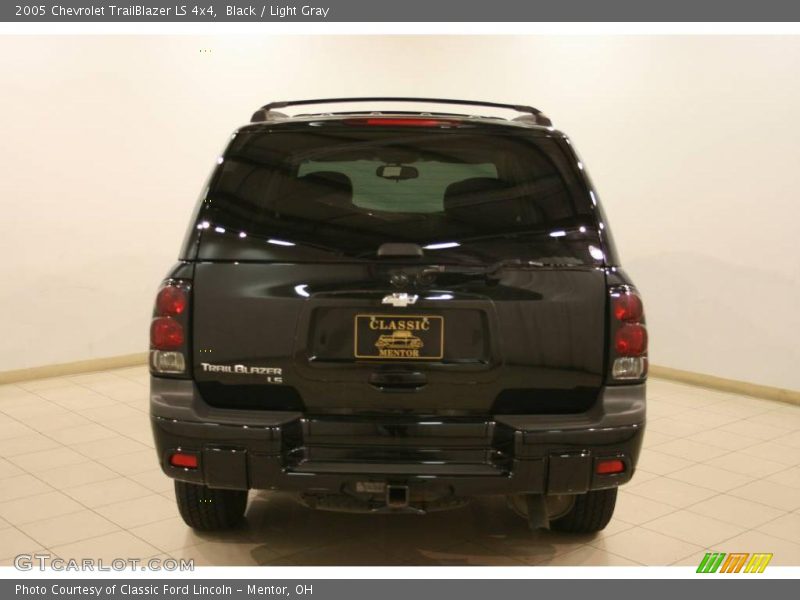 Black / Light Gray 2005 Chevrolet TrailBlazer LS 4x4
