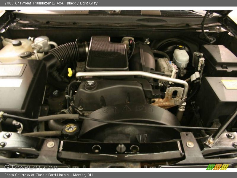 Black / Light Gray 2005 Chevrolet TrailBlazer LS 4x4