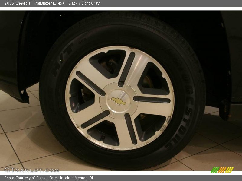 Black / Light Gray 2005 Chevrolet TrailBlazer LS 4x4