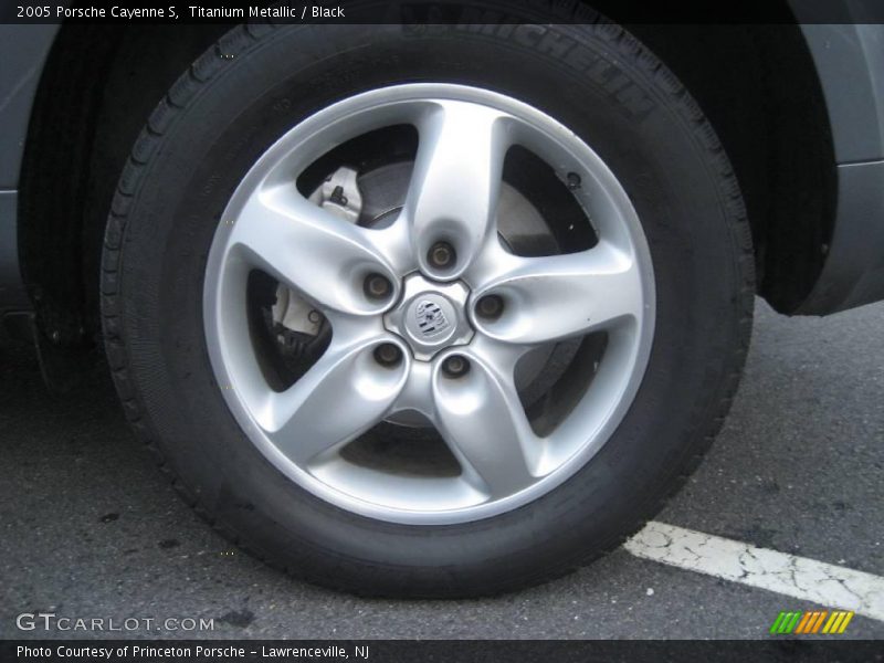 Titanium Metallic / Black 2005 Porsche Cayenne S