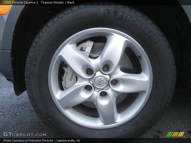 Titanium Metallic / Black 2005 Porsche Cayenne S