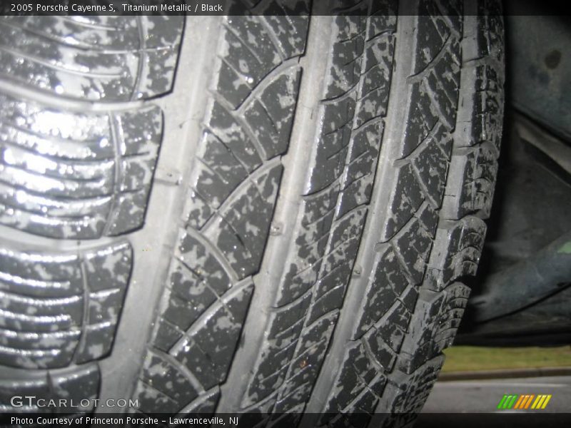 Titanium Metallic / Black 2005 Porsche Cayenne S