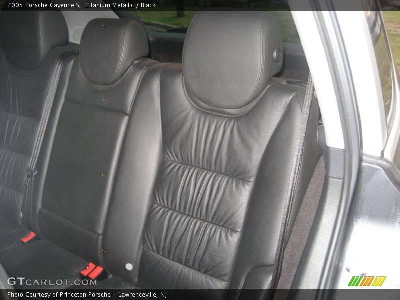 Titanium Metallic / Black 2005 Porsche Cayenne S