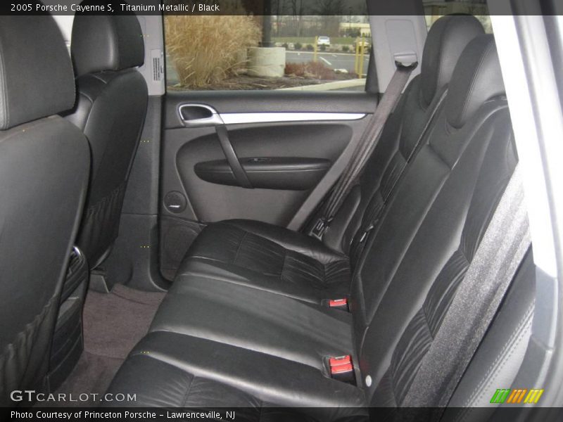Titanium Metallic / Black 2005 Porsche Cayenne S