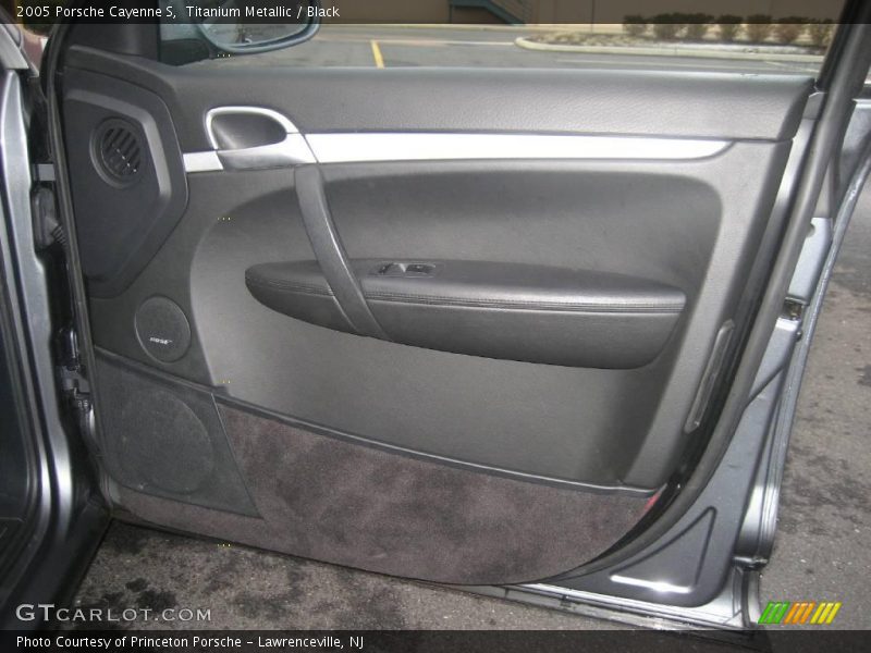 Titanium Metallic / Black 2005 Porsche Cayenne S