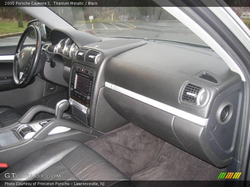 Titanium Metallic / Black 2005 Porsche Cayenne S