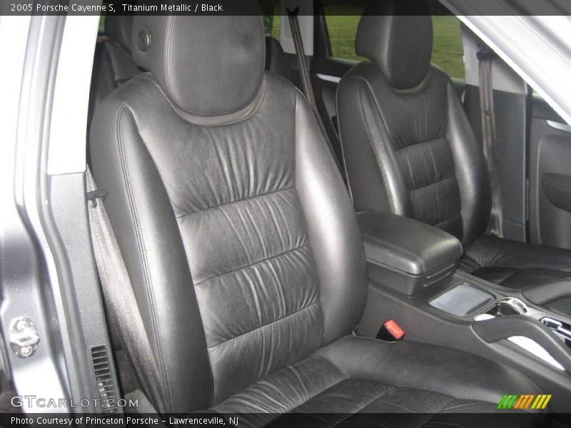 Titanium Metallic / Black 2005 Porsche Cayenne S