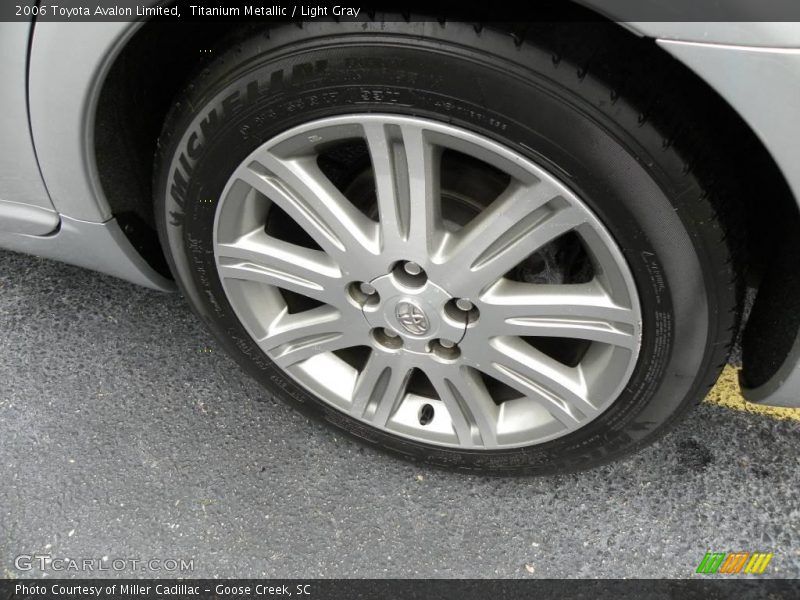 Titanium Metallic / Light Gray 2006 Toyota Avalon Limited