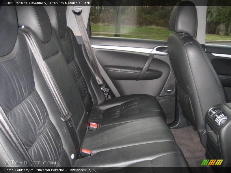 Titanium Metallic / Black 2005 Porsche Cayenne S