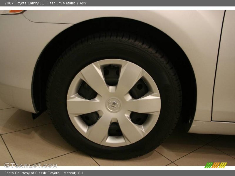 Titanium Metallic / Ash 2007 Toyota Camry LE