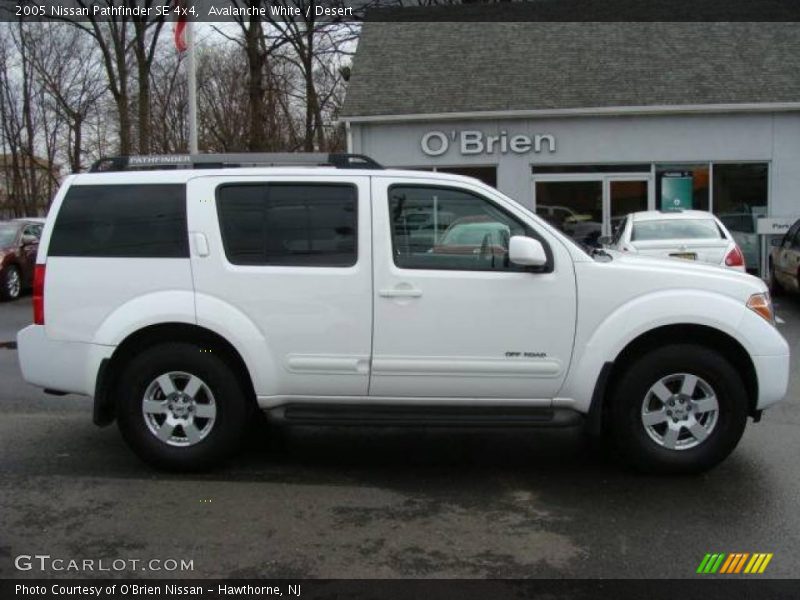 Avalanche White / Desert 2005 Nissan Pathfinder SE 4x4