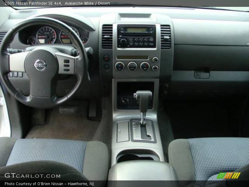 Avalanche White / Desert 2005 Nissan Pathfinder SE 4x4