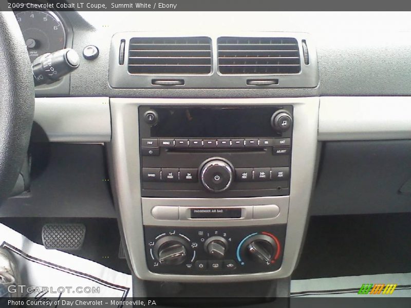 Summit White / Ebony 2009 Chevrolet Cobalt LT Coupe