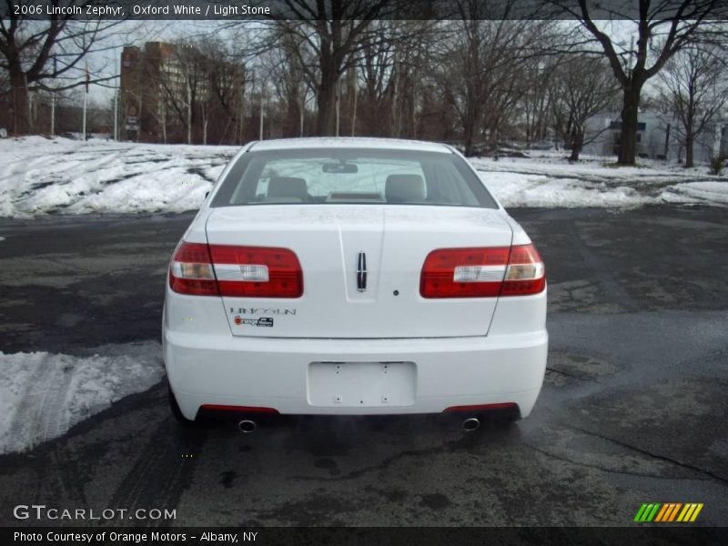 Oxford White / Light Stone 2006 Lincoln Zephyr