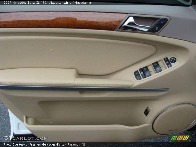 Alabaster White / Macadamia 2007 Mercedes-Benz GL 450