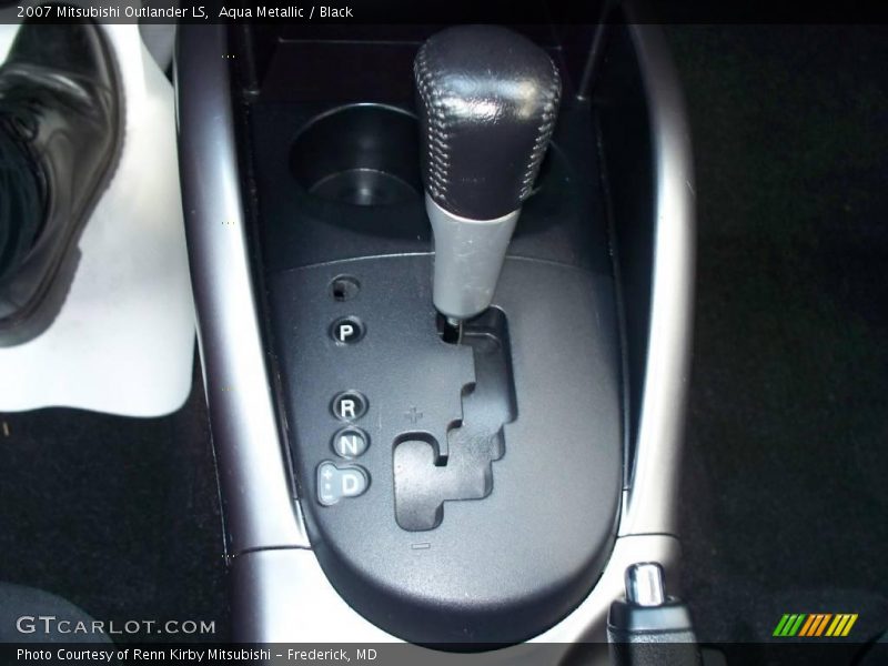 Aqua Metallic / Black 2007 Mitsubishi Outlander LS