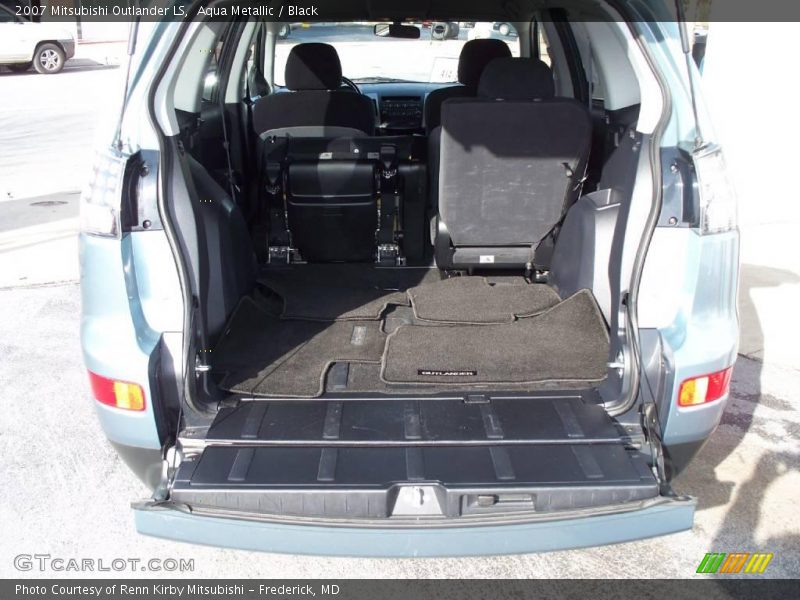 Aqua Metallic / Black 2007 Mitsubishi Outlander LS