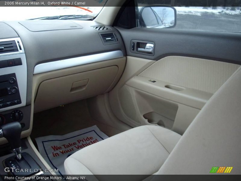 Oxford White / Camel 2006 Mercury Milan I4