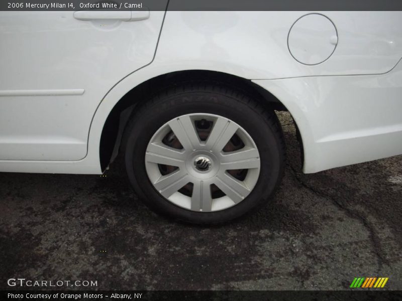 Oxford White / Camel 2006 Mercury Milan I4