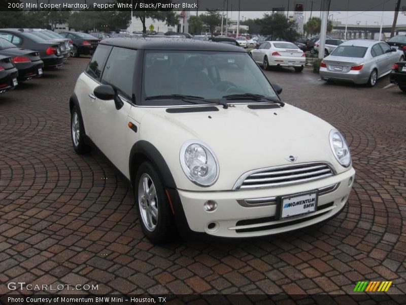 Pepper White / Black/Panther Black 2006 Mini Cooper Hardtop