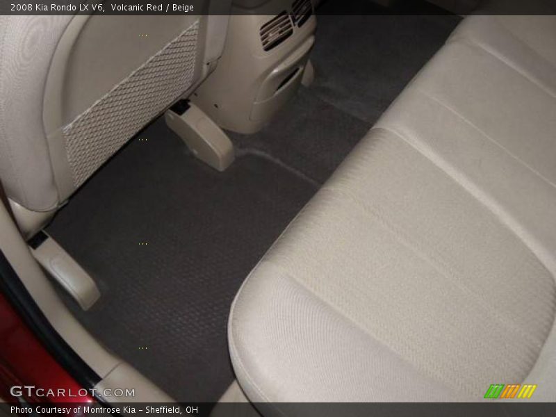 Volcanic Red / Beige 2008 Kia Rondo LX V6