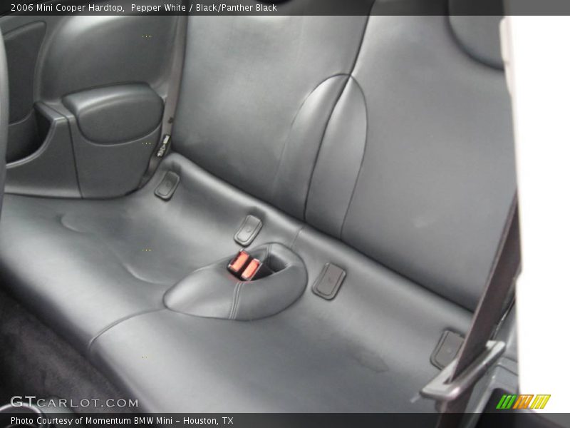 Pepper White / Black/Panther Black 2006 Mini Cooper Hardtop