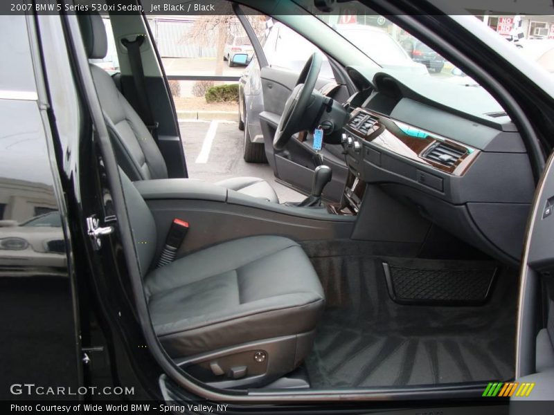 Jet Black / Black 2007 BMW 5 Series 530xi Sedan