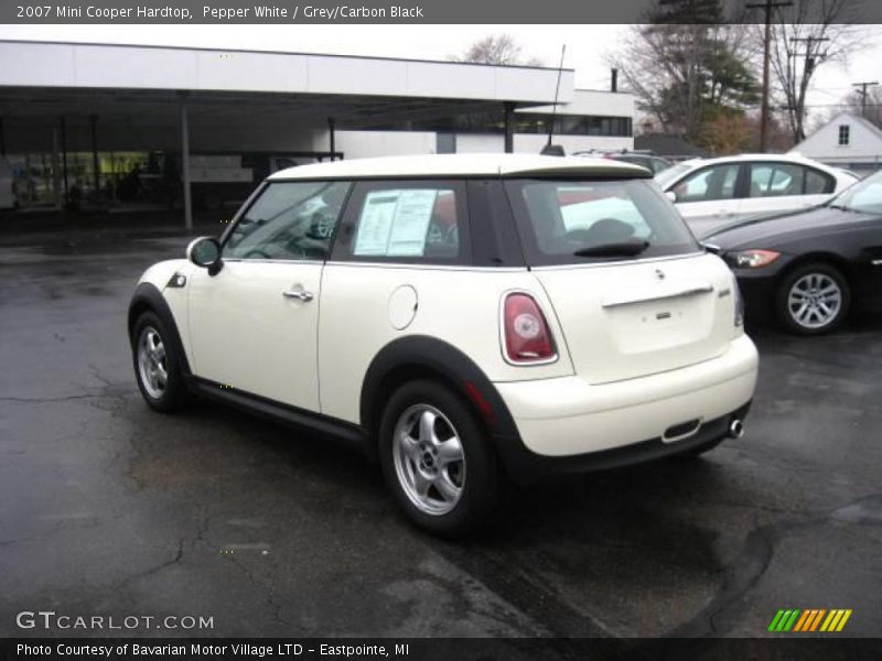 Pepper White / Grey/Carbon Black 2007 Mini Cooper Hardtop