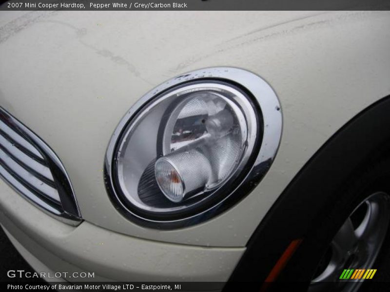 Pepper White / Grey/Carbon Black 2007 Mini Cooper Hardtop