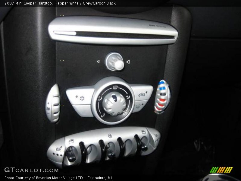 Pepper White / Grey/Carbon Black 2007 Mini Cooper Hardtop