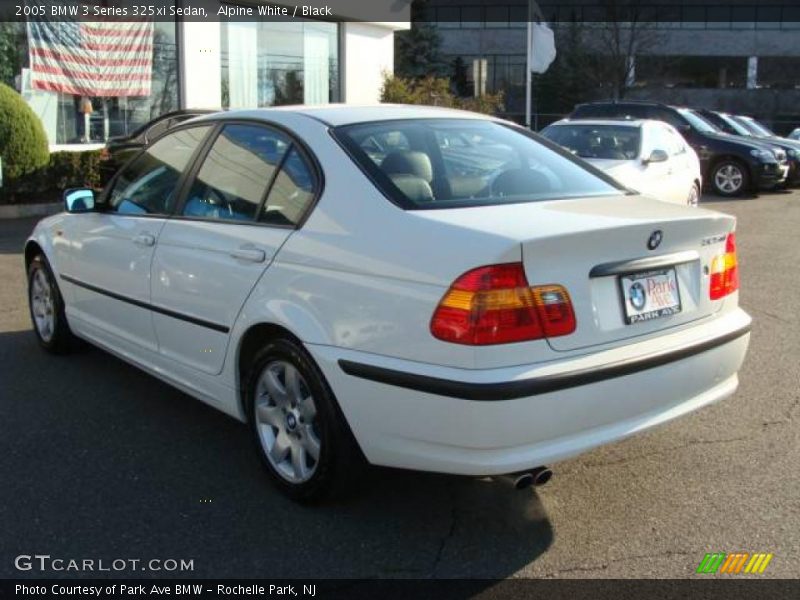 Alpine White / Black 2005 BMW 3 Series 325xi Sedan