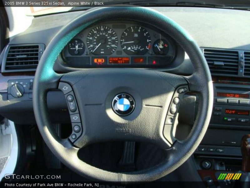 Alpine White / Black 2005 BMW 3 Series 325xi Sedan