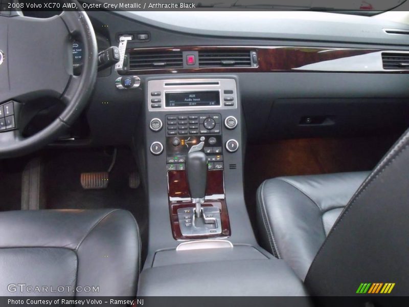Oyster Grey Metallic / Anthracite Black 2008 Volvo XC70 AWD