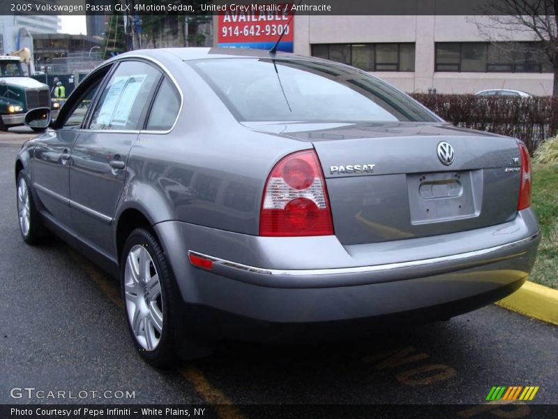 United Grey Metallic / Anthracite 2005 Volkswagen Passat GLX 4Motion Sedan