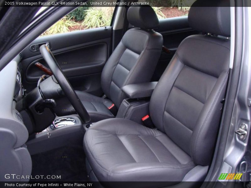 United Grey Metallic / Anthracite 2005 Volkswagen Passat GLX 4Motion Sedan