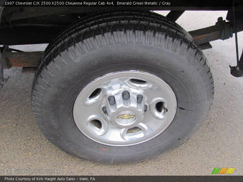 Emerald Green Metallic / Gray 1997 Chevrolet C/K 2500 K2500 Cheyenne Regular Cab 4x4