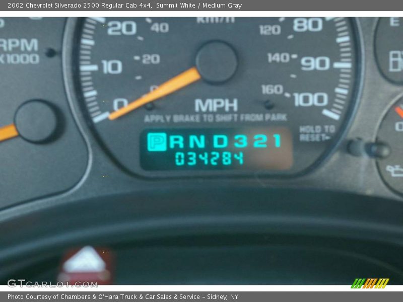 Summit White / Medium Gray 2002 Chevrolet Silverado 2500 Regular Cab 4x4