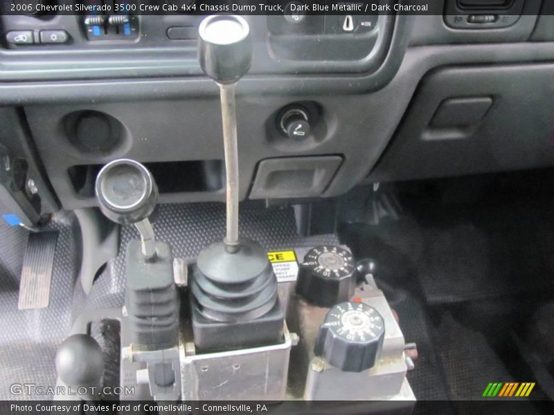 Dark Blue Metallic / Dark Charcoal 2006 Chevrolet Silverado 3500 Crew Cab 4x4 Chassis Dump Truck