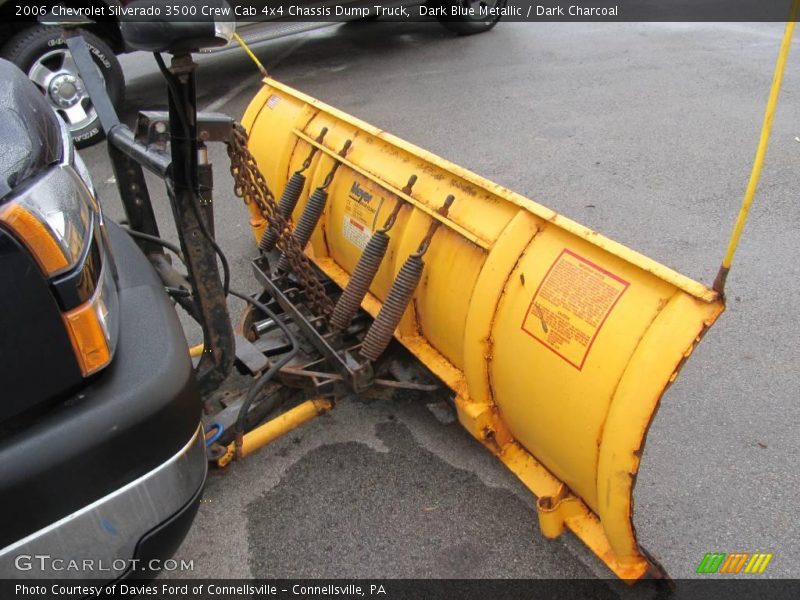 Dark Blue Metallic / Dark Charcoal 2006 Chevrolet Silverado 3500 Crew Cab 4x4 Chassis Dump Truck