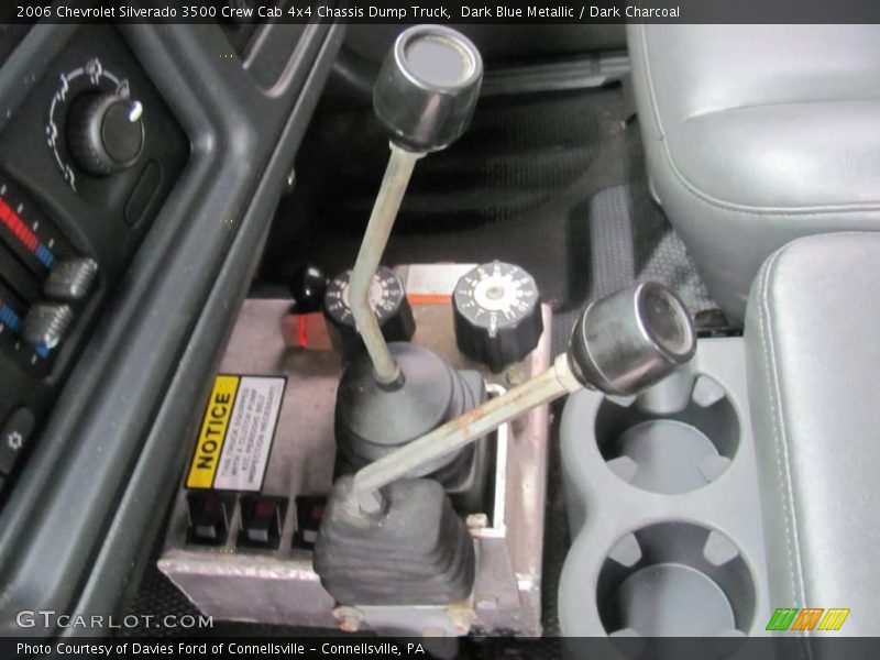 Dark Blue Metallic / Dark Charcoal 2006 Chevrolet Silverado 3500 Crew Cab 4x4 Chassis Dump Truck