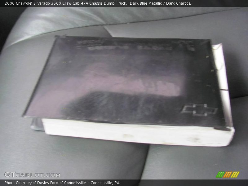 Dark Blue Metallic / Dark Charcoal 2006 Chevrolet Silverado 3500 Crew Cab 4x4 Chassis Dump Truck