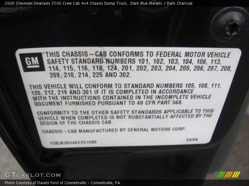 Dark Blue Metallic / Dark Charcoal 2006 Chevrolet Silverado 3500 Crew Cab 4x4 Chassis Dump Truck