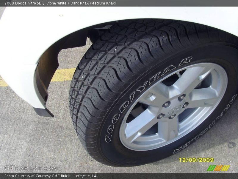 Stone White / Dark Khaki/Medium Khaki 2008 Dodge Nitro SLT