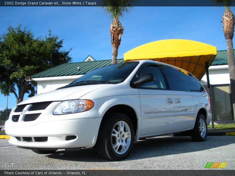 Stone White / Taupe 2002 Dodge Grand Caravan eX