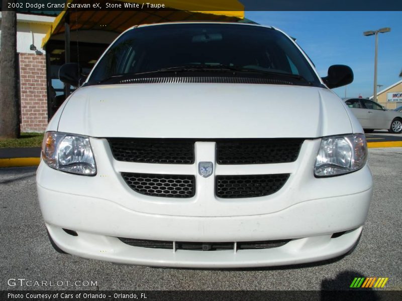 Stone White / Taupe 2002 Dodge Grand Caravan eX