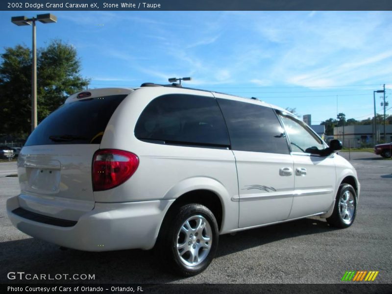 Stone White / Taupe 2002 Dodge Grand Caravan eX