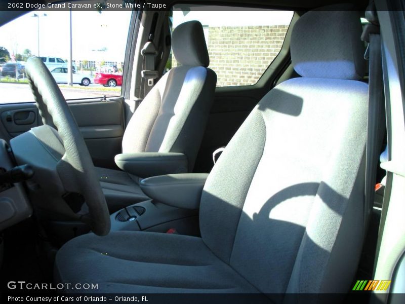 Stone White / Taupe 2002 Dodge Grand Caravan eX