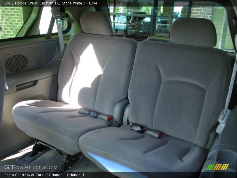 Stone White / Taupe 2002 Dodge Grand Caravan eX