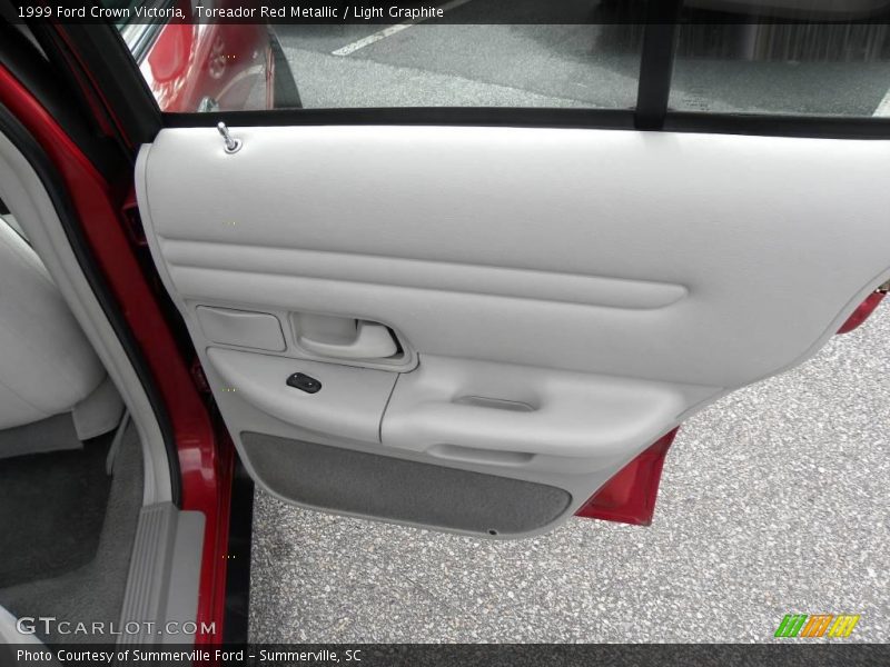 Toreador Red Metallic / Light Graphite 1999 Ford Crown Victoria