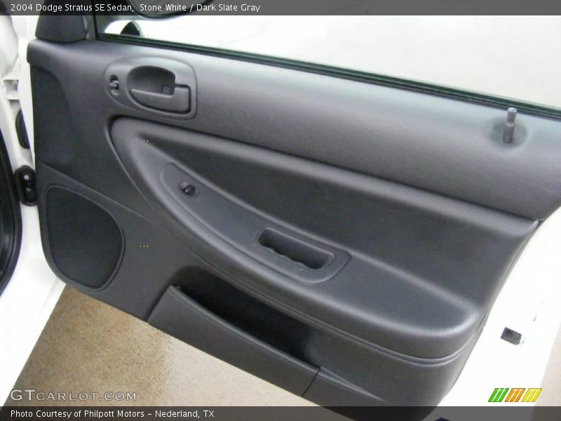 Stone White / Dark Slate Gray 2004 Dodge Stratus SE Sedan